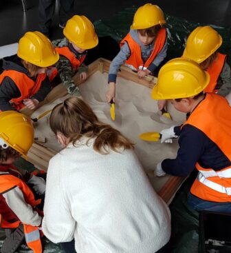 Visite atelier Fouilles archéo au Mémorial 14-18 Notre-Dame de Lorette